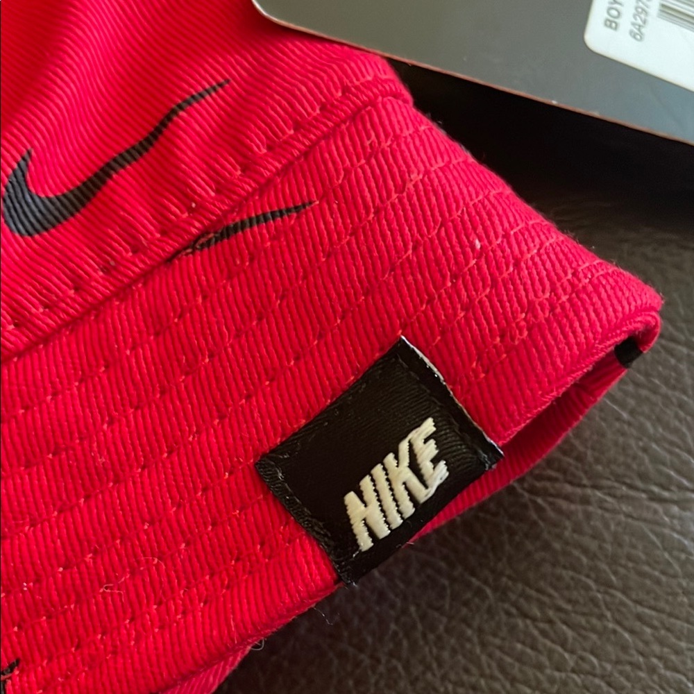 NWT Nike Red and Black Infant Bucket Hat with Chin Strap - Picture 7 of 7